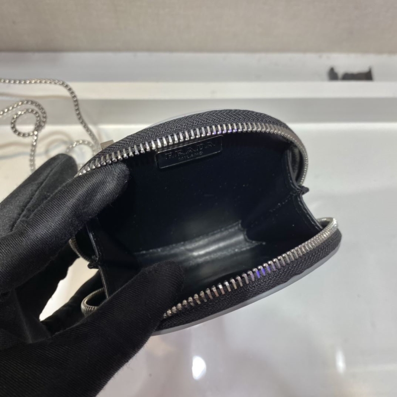 Pra*a round bags